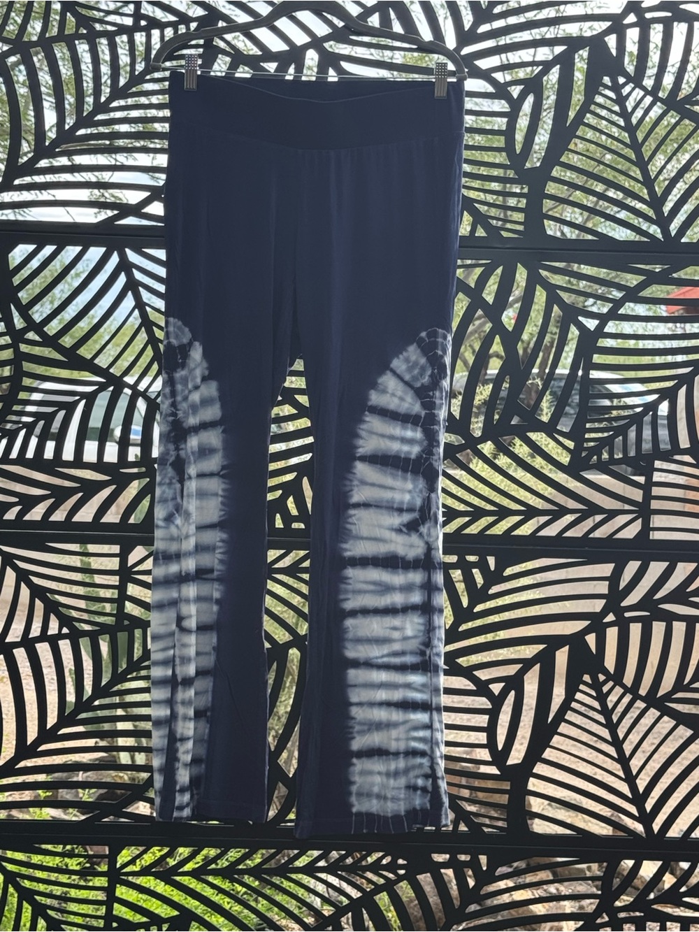 torrid tie dye swishy legging pants worn once - Picture 1 of 4